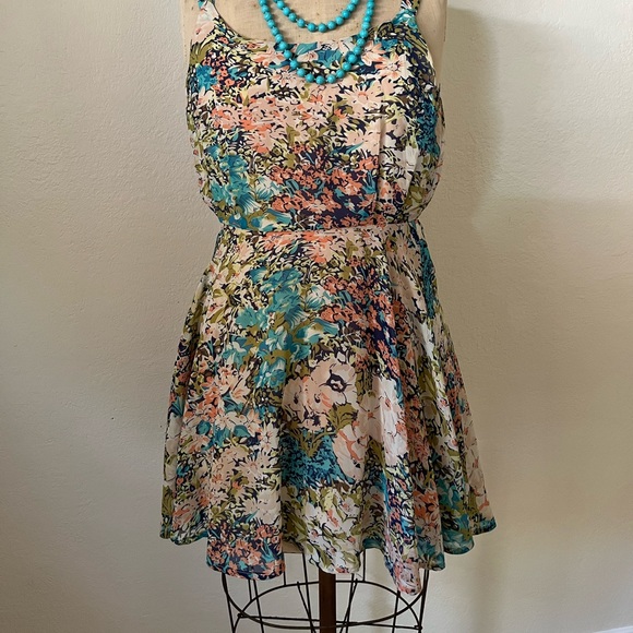 Urban Outfitters Lucca Couture floral mini dress - Picture 3 of 6